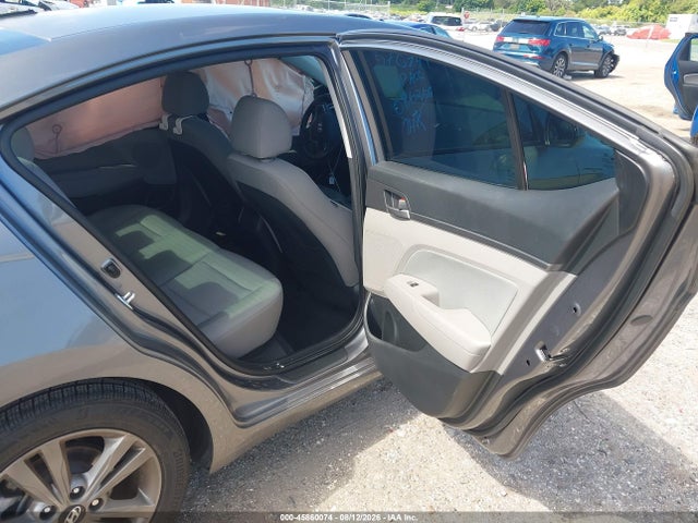 Продаж на аукціоні авто 2018 Hyundai Elantra Value Edition, vin: 5NPD84LF8JH275136, номер лоту: 45860074