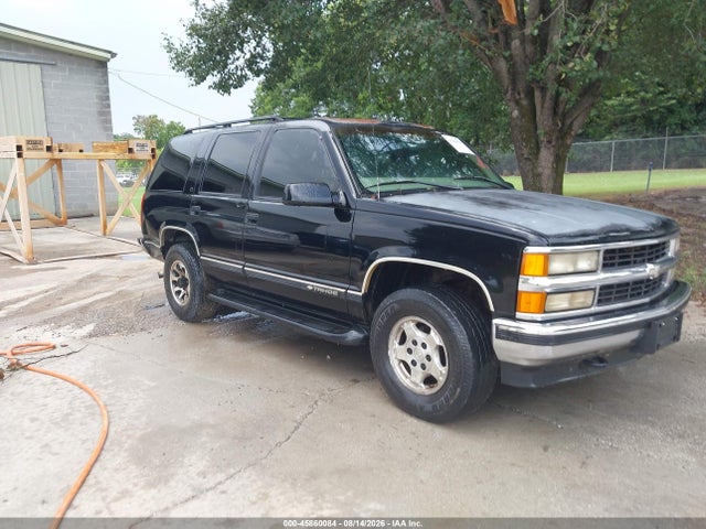 45860084 :رقم المزاد ، 1GNEK13R2XJ325731 vin ، 1999 Chevrolet Tahoe Ls مزاد بيع