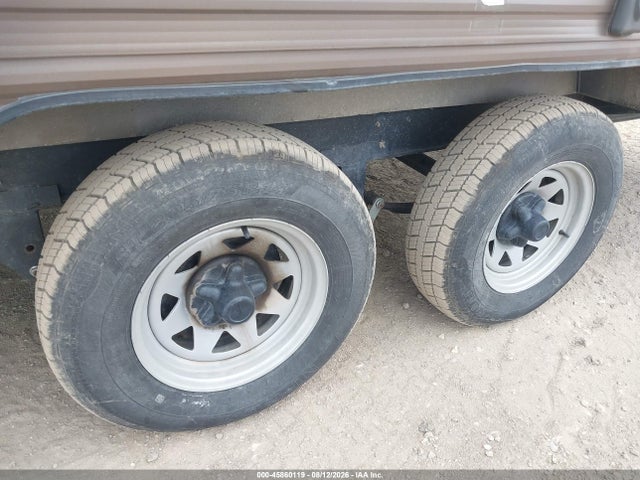 2017 Forest River Cherokee მანქანა იყიდება აუქციონზე, vin: 4X4TCKV25HK037789, აუქციონის ნომერი: 45860119
