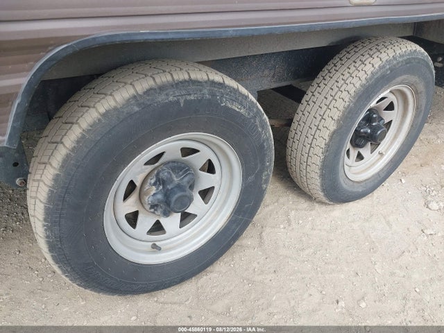 2017 Forest River Cherokee მანქანა იყიდება აუქციონზე, vin: 4X4TCKV25HK037789, აუქციონის ნომერი: 45860119