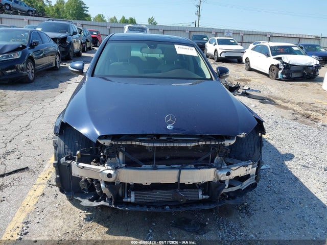 2015 Mercedes-benz C 300 Luxury 4matic მანქანა იყიდება აუქციონზე, vin: 55SWF4KB0FU011684, აუქციონის ნომერი: 45860128