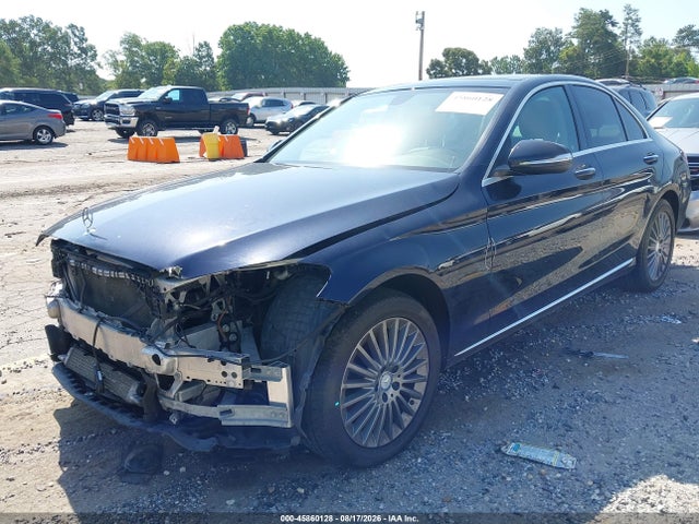 2015 Mercedes-benz C 300 Luxury 4matic მანქანა იყიდება აუქციონზე, vin: 55SWF4KB0FU011684, აუქციონის ნომერი: 45860128