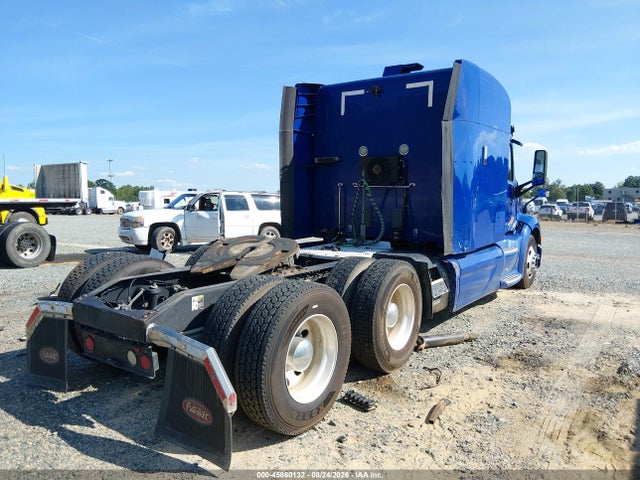 Продажа на аукционе авто 2015 Peterbilt 579, vin: 1XPBD49X4FD258851, номер лота: 45860132