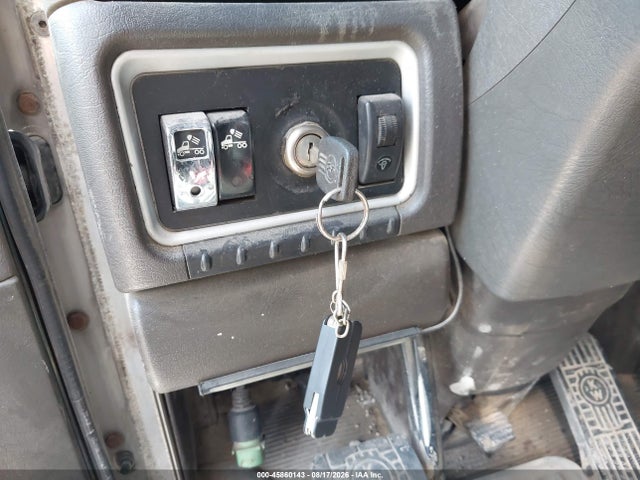 45860143 :رقم المزاد ، 1XKAD48X4DJ348471 vin ، 2013 Kenworth Construction T660 مزاد بيع