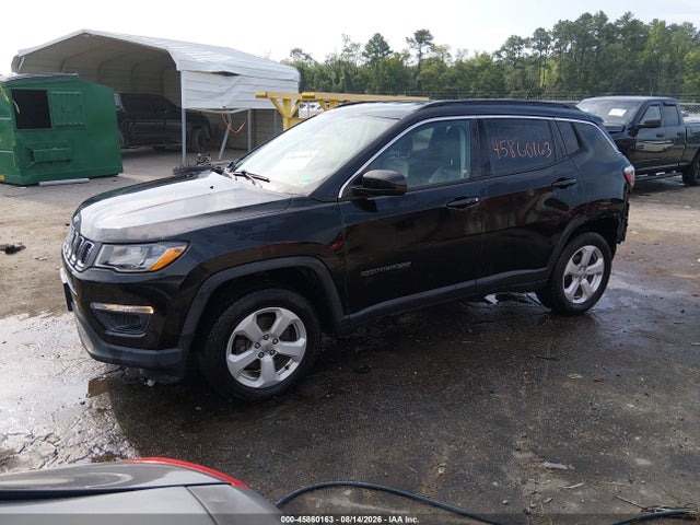 Jeep Compass Latitude 4x4 2018 3C4NJDBB6JT315933 Image 2