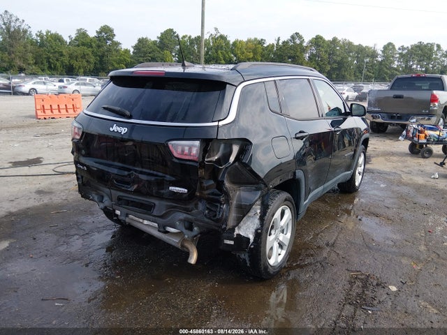 Jeep Compass Latitude 4x4 2018 3C4NJDBB6JT315933 Image 4