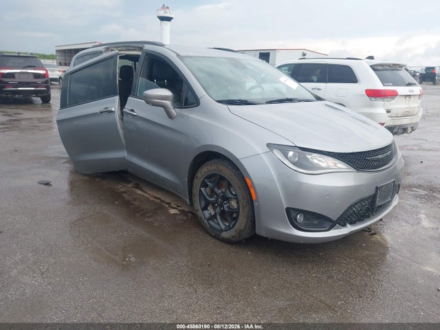 Продажа на аукционе авто 2019 Chrysler Pacifica Touring L Plus, vin: 2C4RC1EG7KR666517, номер лота: 45860190