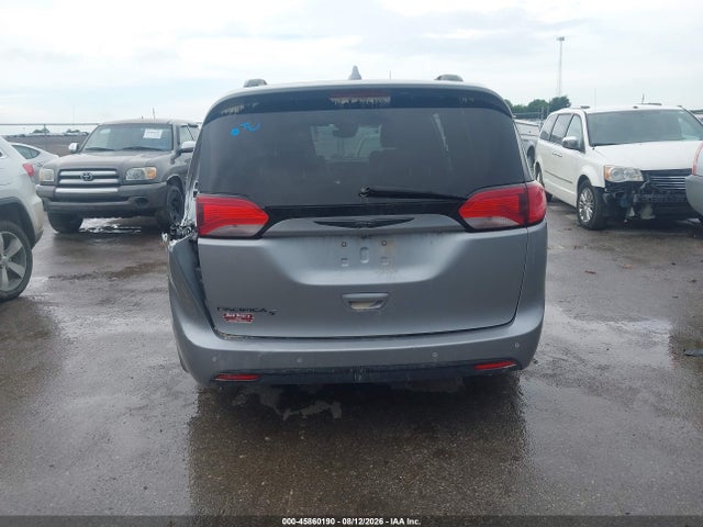 Продажа на аукционе авто 2019 Chrysler Pacifica Touring L Plus, vin: 2C4RC1EG7KR666517, номер лота: 45860190