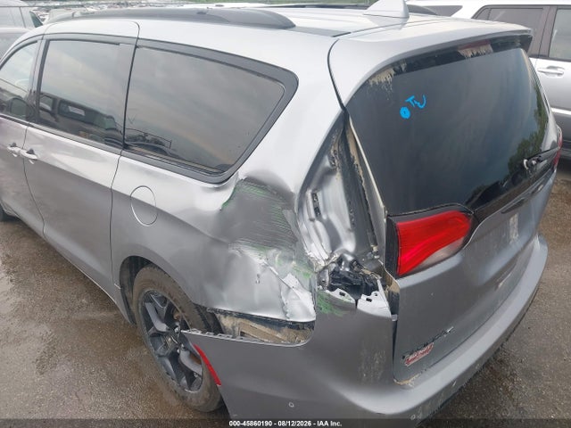 Продажа на аукционе авто 2019 Chrysler Pacifica Touring L Plus, vin: 2C4RC1EG7KR666517, номер лота: 45860190