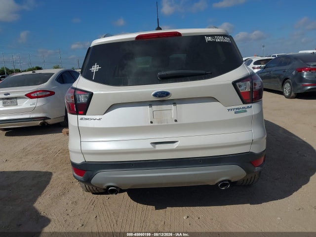 45860199 :رقم المزاد ، 1FMCU0JD2HUD84446 vin ، 2017 Ford Escape Titanium مزاد بيع