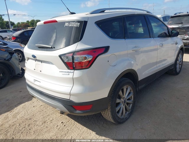 45860199 :رقم المزاد ، 1FMCU0JD2HUD84446 vin ، 2017 Ford Escape Titanium مزاد بيع