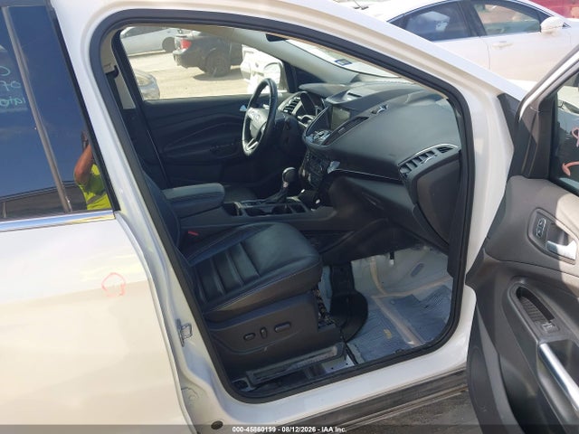 45860199 :رقم المزاد ، 1FMCU0JD2HUD84446 vin ، 2017 Ford Escape Titanium مزاد بيع