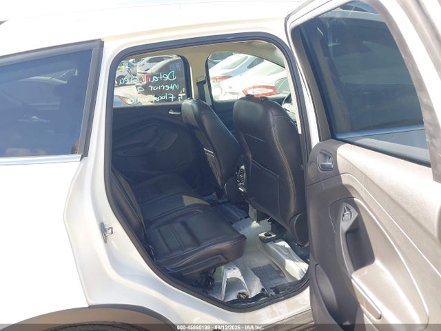 45860199 :رقم المزاد ، 1FMCU0JD2HUD84446 vin ، 2017 Ford Escape Titanium مزاد بيع