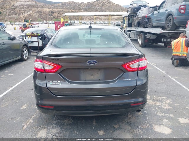 Ford Fusion Energi Titanium 2016 3FA6P0SU0GR123321 Image 16