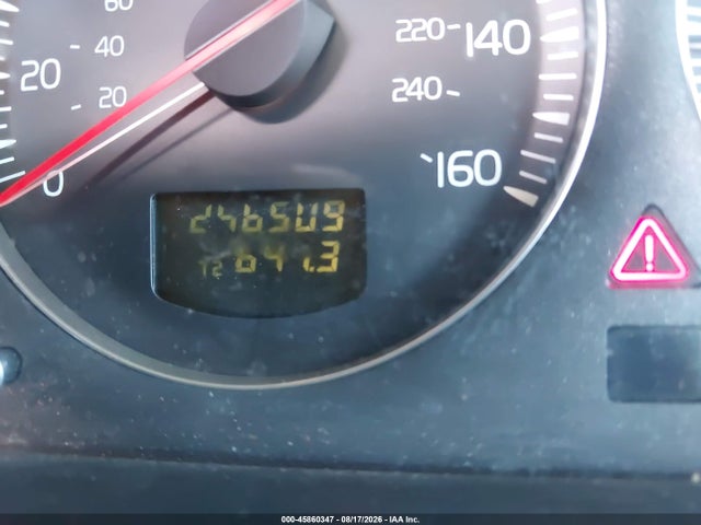 2004 Volvo Xc90 2.5t Awd მანქანა იყიდება აუქციონზე, vin: YV1CZ59H641063901, აუქციონის ნომერი: 45860347