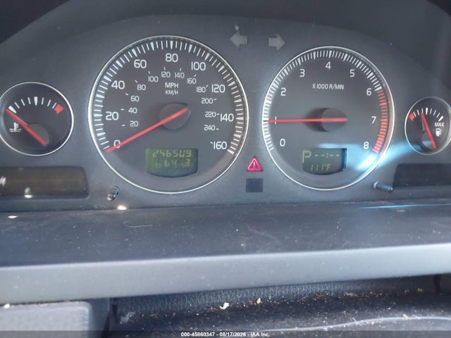 2004 Volvo Xc90 2.5t Awd მანქანა იყიდება აუქციონზე, vin: YV1CZ59H641063901, აუქციონის ნომერი: 45860347