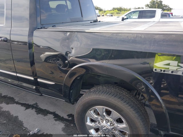 3C6UR5TLXMG573099 RAM 2500 Limited 4x4 6&#039;4 Box