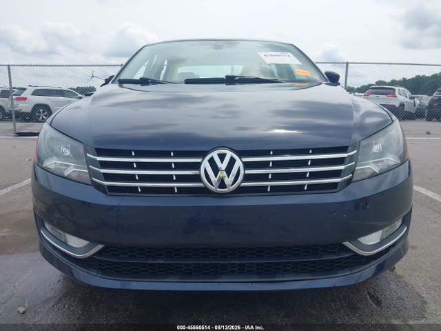 2015 Volkswagen Passat 2.0l Tdi Sel Premium მანქანა იყიდება აუქციონზე, vin: 1VWCV7A36FC041821, აუქციონის ნომერი: 45860514
