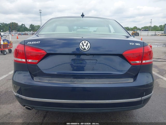 2015 Volkswagen Passat 2.0l Tdi Sel Premium მანქანა იყიდება აუქციონზე, vin: 1VWCV7A36FC041821, აუქციონის ნომერი: 45860514