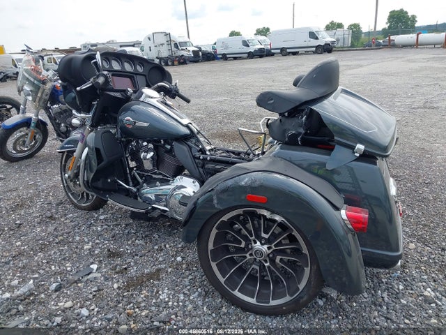 Harley-Davidson FLHTCUTG 2025 1HD1MAF18SB855324 Image 3