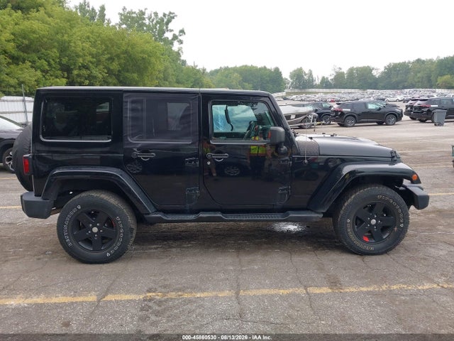 45860530 :رقم المزاد ، 1C4BJWEG8FL590521 vin ، 2015 Jeep Wrangler Unlimited Sahara مزاد بيع
