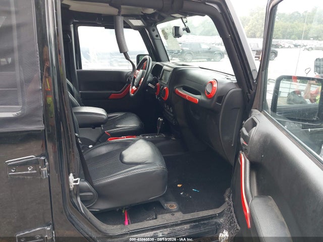 45860530 :رقم المزاد ، 1C4BJWEG8FL590521 vin ، 2015 Jeep Wrangler Unlimited Sahara مزاد بيع