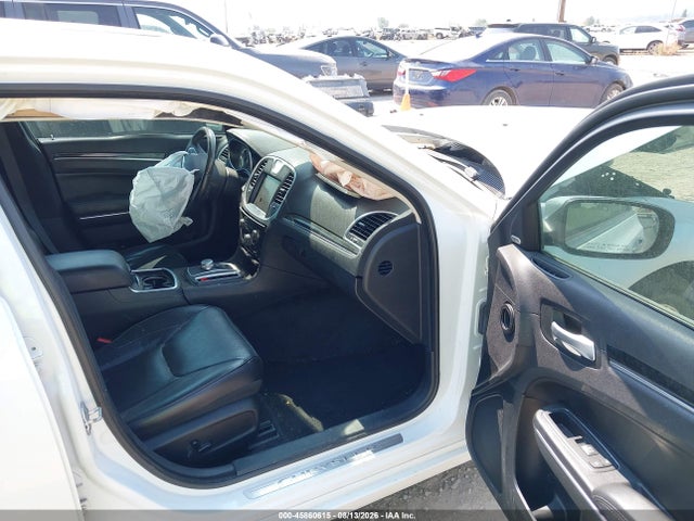 Chrysler 300C 2016 2C3CCAEG5GH243619 Image 5