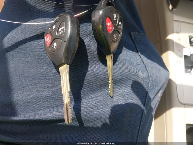 45860616 :رقم المزاد ، 4T1BF3EK1BU680713 vin ، 2011 Toyota Camry Le مزاد بيع