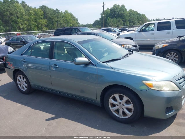 45860616 :رقم المزاد ، 4T1BF3EK1BU680713 vin ، 2011 Toyota Camry Le مزاد بيع