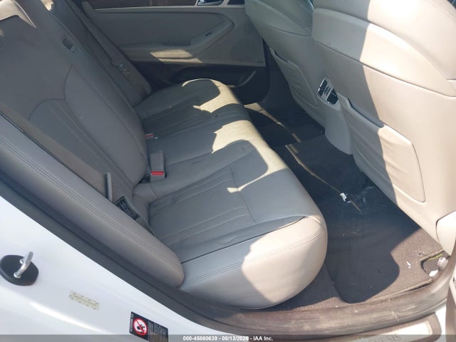 Продажа на аукционе авто 2015 Hyundai Genesis 3.8, vin: KMHGN4JE2FU069805, номер лота: 45860639