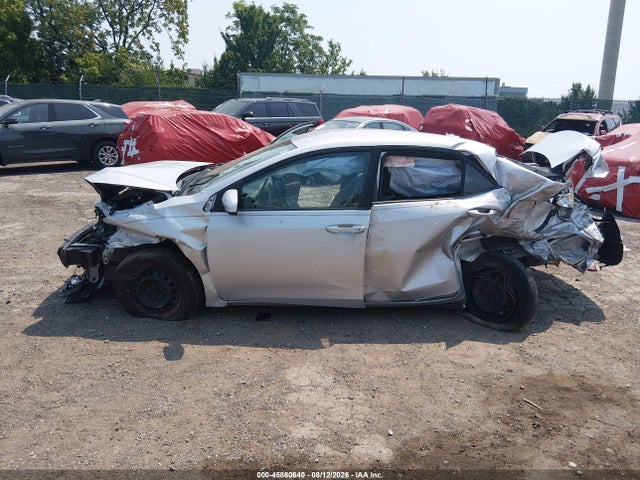 Toyota COROLLA L 2017 2T1BURHE4HC928137 Image 14
