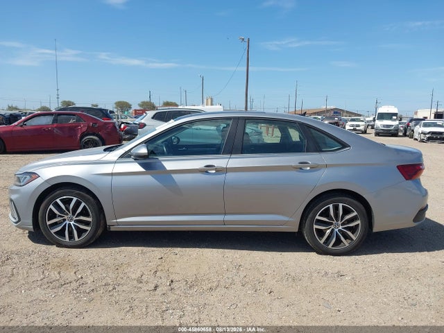 2025 Volkswagen Jetta 1.5t Se მანქანა იყიდება აუქციონზე, vin: 3VW7X7BUXSM013158, აუქციონის ნომერი: 45860658