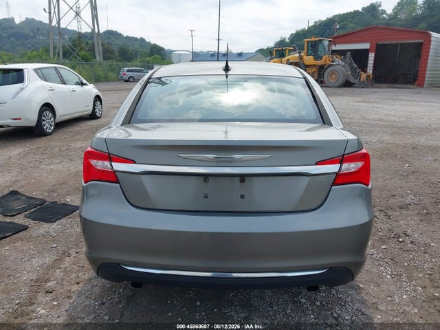 45860697 :رقم المزاد ، 1C3CCBBG3CN161139 vin ، 2012 Chrysler 200 Touring مزاد بيع