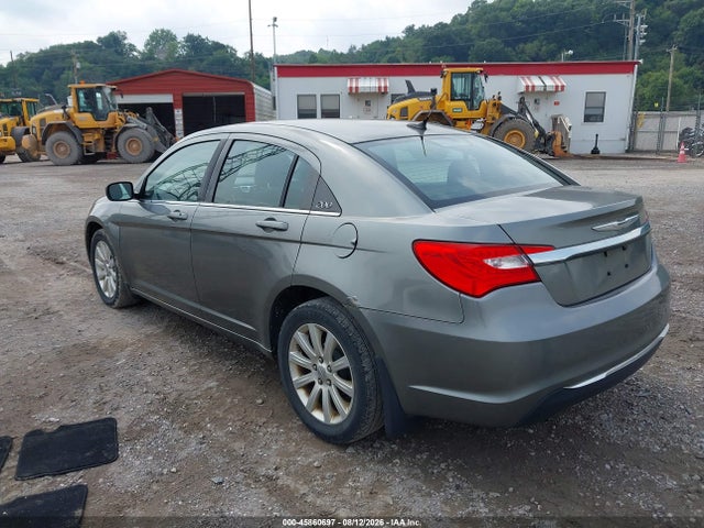 45860697 :رقم المزاد ، 1C3CCBBG3CN161139 vin ، 2012 Chrysler 200 Touring مزاد بيع