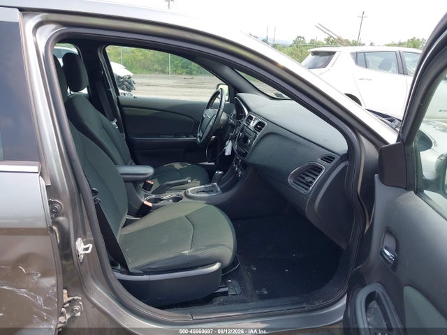 45860697 :رقم المزاد ، 1C3CCBBG3CN161139 vin ، 2012 Chrysler 200 Touring مزاد بيع
