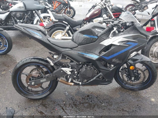 45860721 :رقم المزاد ، ML5EXGG16SDA42691 vin ، 2025 Kawasaki Ex500 مزاد بيع