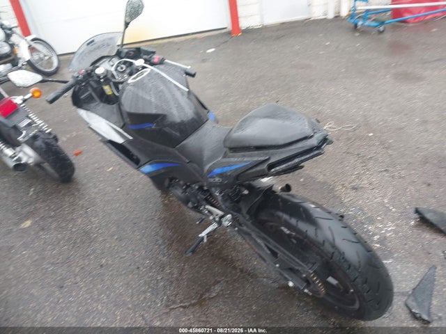 45860721 :رقم المزاد ، ML5EXGG16SDA42691 vin ، 2025 Kawasaki Ex500 مزاد بيع