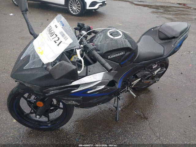 45860721 :رقم المزاد ، ML5EXGG16SDA42691 vin ، 2025 Kawasaki Ex500 مزاد بيع
