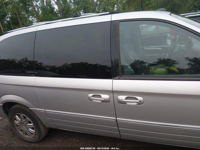 45860740 :رقم المزاد ، 2C8GP64L65R418429 vin ، 2005 Chrysler Town & Country Limited مزاد بيع