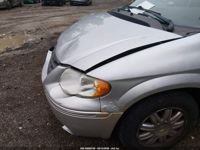 45860740 :رقم المزاد ، 2C8GP64L65R418429 vin ، 2005 Chrysler Town & Country Limited مزاد بيع