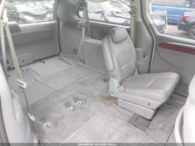 45860740 :رقم المزاد ، 2C8GP64L65R418429 vin ، 2005 Chrysler Town & Country Limited مزاد بيع