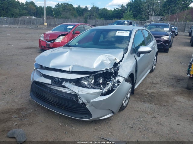 5YFB4MDE8RP215879 Toyota COROLLA LE