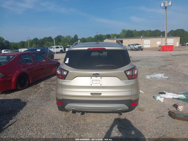45860809 :رقم المزاد ، 1FMCU0J90JUD25994 vin ، 2018 Ford Escape Titanium مزاد بيع