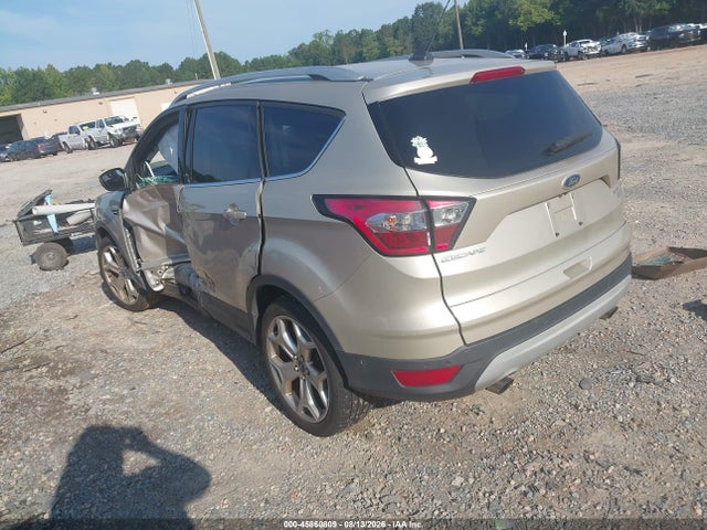 45860809 :رقم المزاد ، 1FMCU0J90JUD25994 vin ، 2018 Ford Escape Titanium مزاد بيع