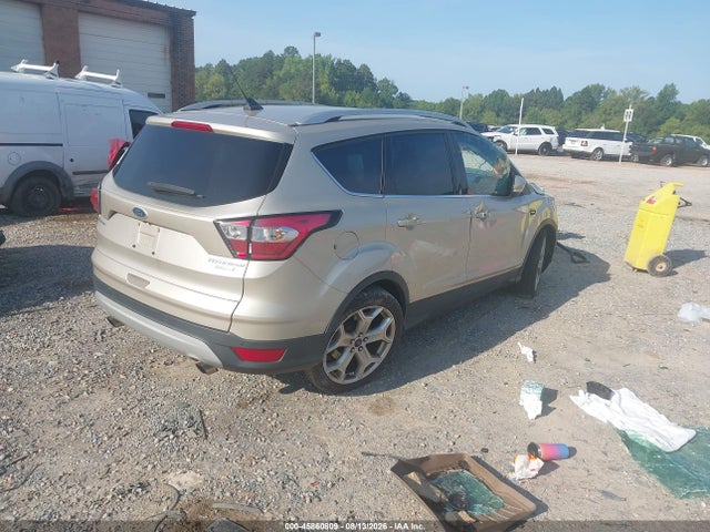 45860809 :رقم المزاد ، 1FMCU0J90JUD25994 vin ، 2018 Ford Escape Titanium مزاد بيع