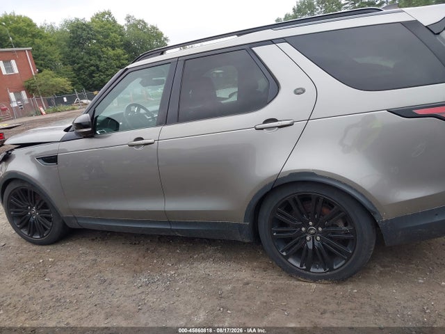 2017 Land Rover Discovery Hse მანქანა იყიდება აუქციონზე, vin: SALRRBBK2HA022796, აუქციონის ნომერი: 45860818