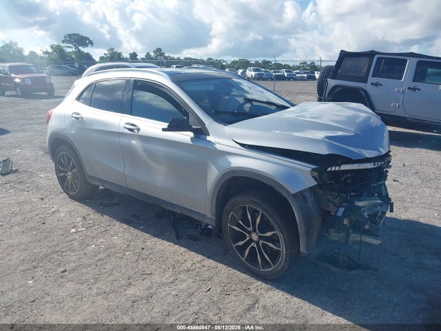 45860847 :رقم المزاد ، WDCTG4EB0FJ135177 vin ، 2015 Mercedes-benz Gla 250 مزاد بيع
