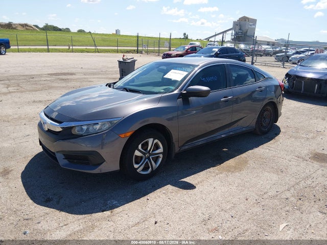 45860910 :رقم المزاد ، 2HGFC2F57JH566929 vin ، 2018 Honda Civic Lx مزاد بيع