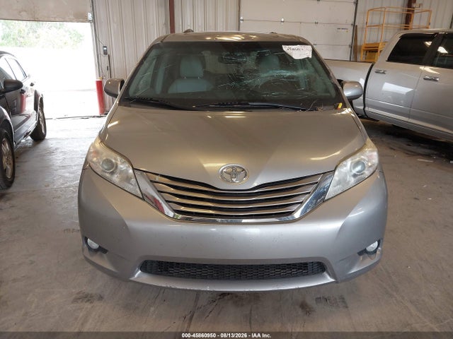 45860950 :رقم المزاد ، 5TDYZ3DCXHS799891 vin ، 2017 Toyota Sienna Xle Premium 8 Passenger مزاد بيع