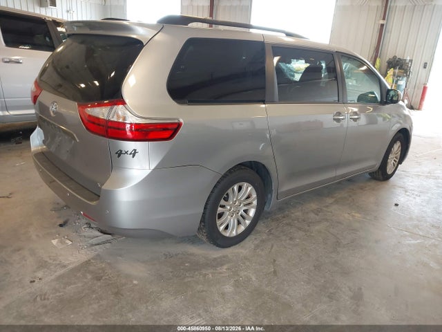 45860950 :رقم المزاد ، 5TDYZ3DCXHS799891 vin ، 2017 Toyota Sienna Xle Premium 8 Passenger مزاد بيع